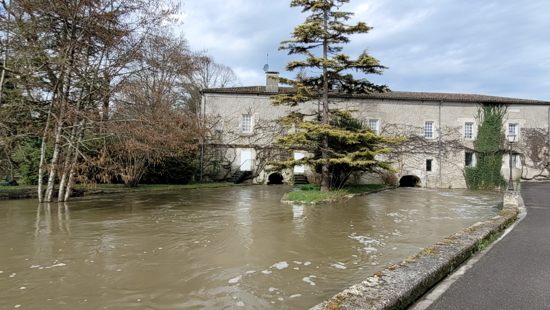 Remplacement en Charente en mars 2023